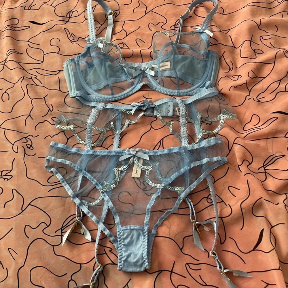 Agent Provocateur Lorna Party 3 piece set in blue